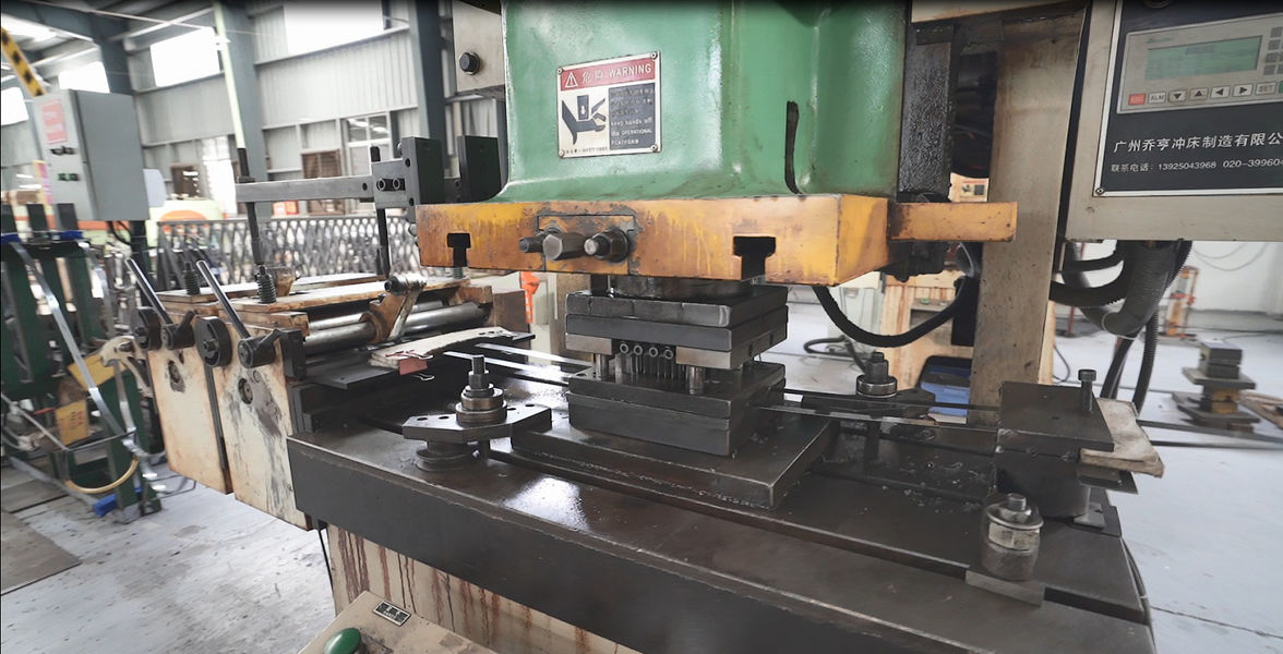 SINSEUNG TOOLS（QINGDAO） CORPORATION linea di produzione del fabbricante