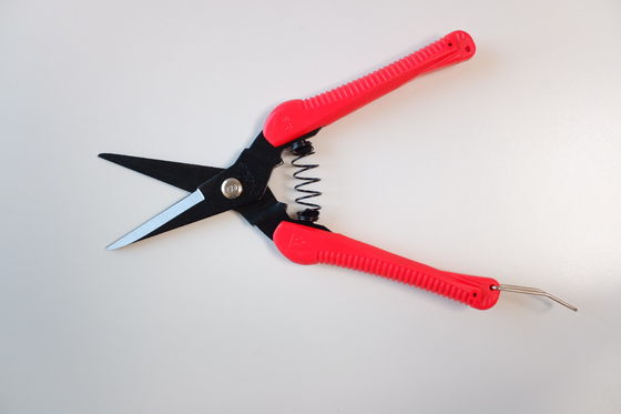 comprare Manico rosso di plastica per tagliare forbici per reti da pesca fabbricazione online