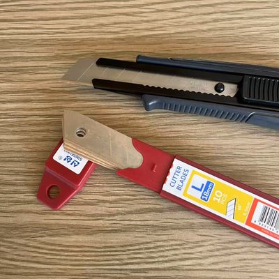 comprare Lame da taglio versatili da 18 mm adatte a vari compiti di taglio Larghezza 18 mm Frequenza di sostituzione varia a seconda dell'uso fabbricazione online