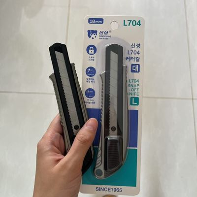comprare Comodo coltello da 18 mm L704 con lama lunga 100 mm e lama SK2 in alluminio resistente fabbricazione online
