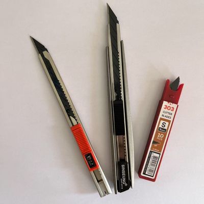 comprare Lame per taglierina da 9 mm di spessore 0,38 mm in acciaio ad alto tenore di carbonio SK2 per tagli pesanti fabbricazione online