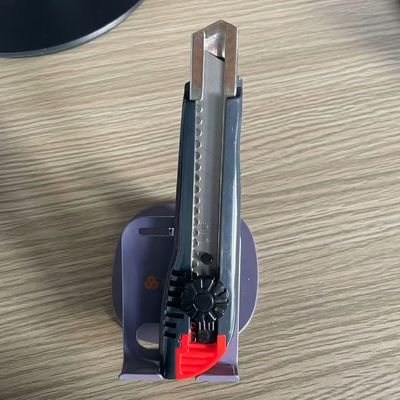 Taglierino per impieghi gravosi con lama da 100 mm per risultati professionali