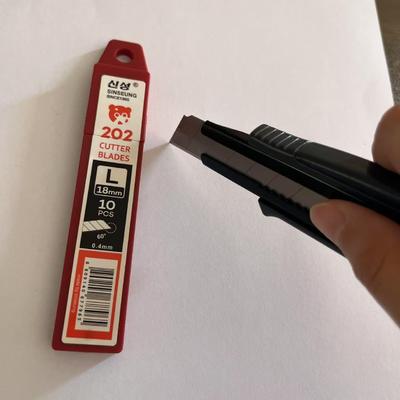 Precisione 18mm Snap Off Blades Bulk Accurato Taglio 8 Segmenti SK2 Acciaio ad alto tenore di carbonio